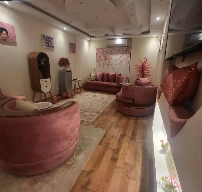 Magenta Clinique New Cairo interior and waiting area